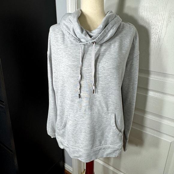 Yogalicious Gray Cowlneck Sweatshirt - L - Picture 1 of 3
